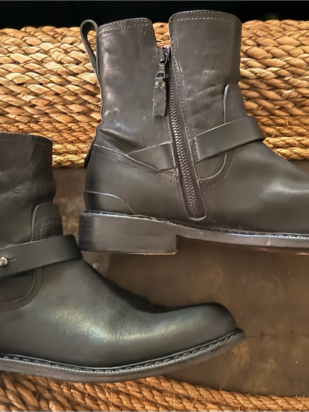 Rag & Bone Women’s Black Leather Zip Ankle Boots sz 10 zip moto ASHFORD EU 40